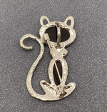 {{product_title}} brooch pin, vintage animal brooch, statement brooch jewelry, unique gift for animal lovers, enamel pin accessory, collectible brooch Boho Sunday