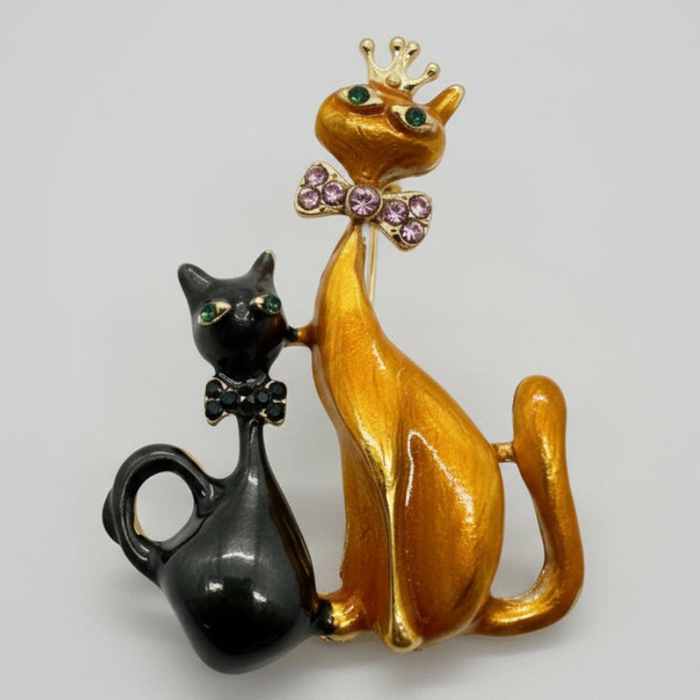 {{product_title}} brooch pin, vintage animal brooch, statement brooch jewelry, unique gift for animal lovers, enamel pin accessory, collectible brooch Boho Sunday